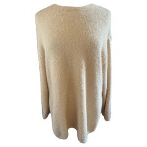 H&M Cream Fuzzy Crew Neck oversized Pullover Sweater w/shimmer & sparkle size M